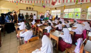 67d8119db77df-launching-program-makanan-bergizi-gratis-di-kabupaten-pesawaran_lampung~2