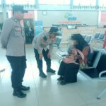 Aksi Simpatik Polisi di Pelabuhan Bakauheni, Bujuk Anak Depresi yang Hendak Menyebrang ke Pulau Jawa
