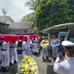 Pemprov Lampung Beri Penghormatan Terakhir kepada Almarhum Kopda Marinir Muhammad Mahfudi, yang Jadi Korban dalam Tugas Bencana Longsor di Jawa Barat