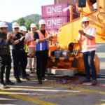 Tingkatkan Layanan Bongkar Muat Petikemas, Pelindo Regional 2 Panjang Resmikan Pengoperasian QCC 004